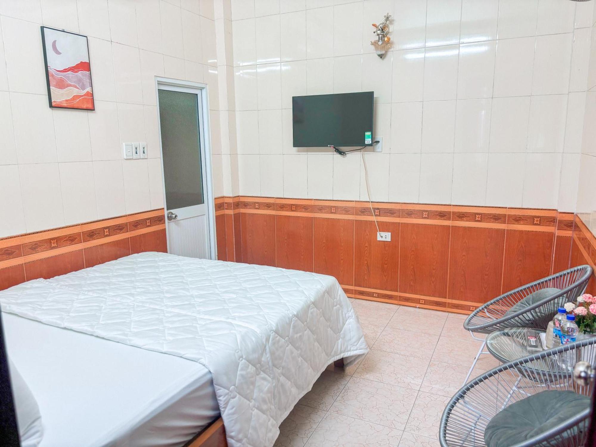 Hong Ha Guest House Hue Exterior photo
