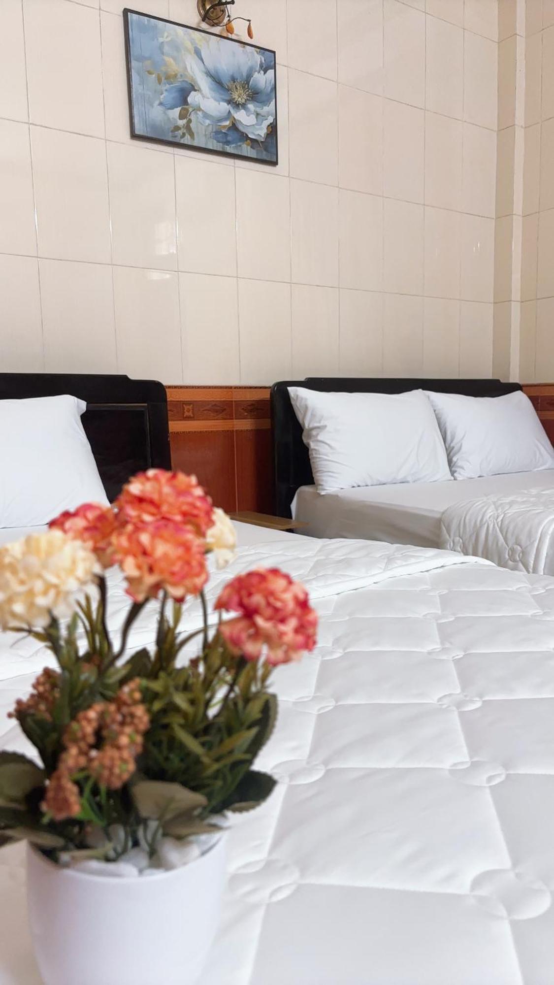 Hong Ha Guest House Hue Exterior photo